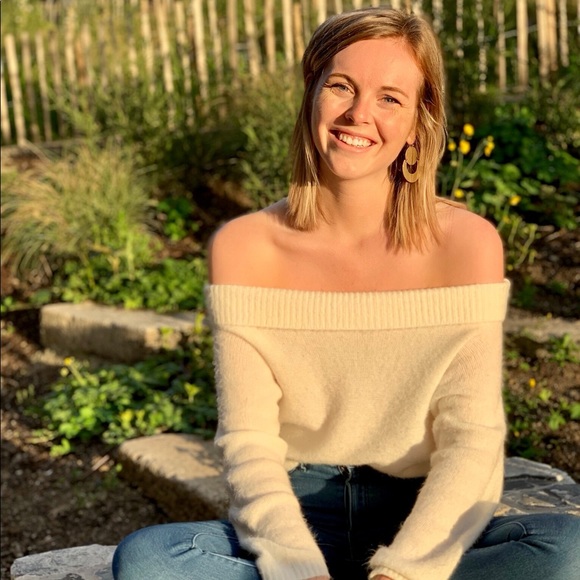 Meet your Posher, Ellen - Picture 1 of 1